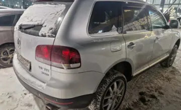 Volkswagen Touareg 2007 года за 5 500 000 тг. в Астана