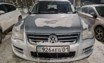 Volkswagen Touareg 2007 года за 5 500 000 тг. в Астана фото 2