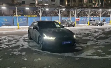 Kia K5 2021 года за 11 000 000 тг. в Алматы фото 2