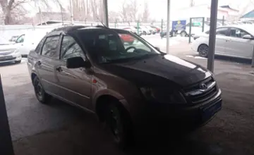 LADA (ВАЗ) Granta 2015 года за 1 800 000 тг. в Алматы фото 3