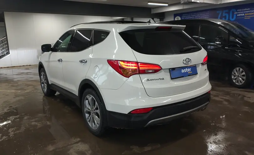 Hyundai Santa Fe 2012 года за 9 000 000 тг. в Астана фото 4
