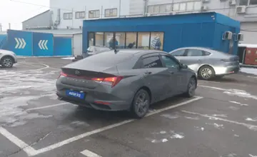Hyundai Elantra 2021 года за 8 800 000 тг. в Алматы фото 3