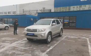Toyota Fortuner 2010 года за 9 500 000 тг. в Алматы фото 1