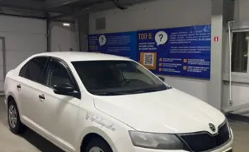 Skoda Rapid 2015 года за 4 500 000 тг. в Уральск фото 3