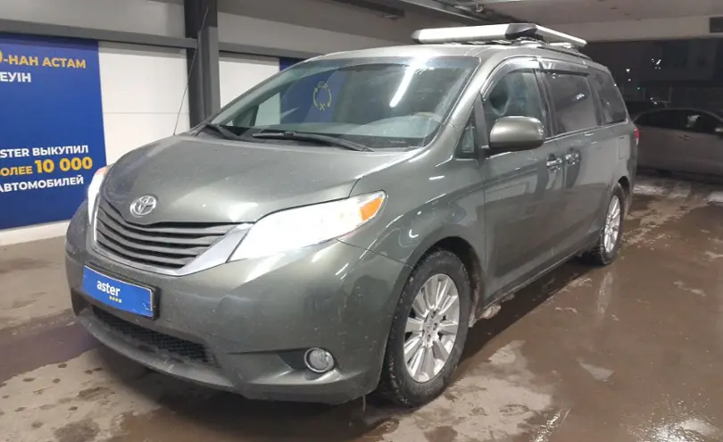 Toyota Sienna 2014 года за 11 000 000 тг. в Астана