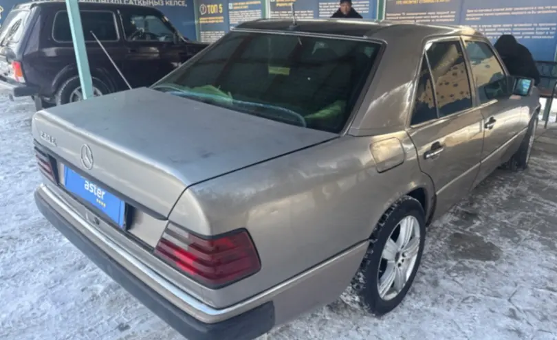 Mercedes-Benz W124 1989 года за 800 000 тг. в Талдыкорган фото 5