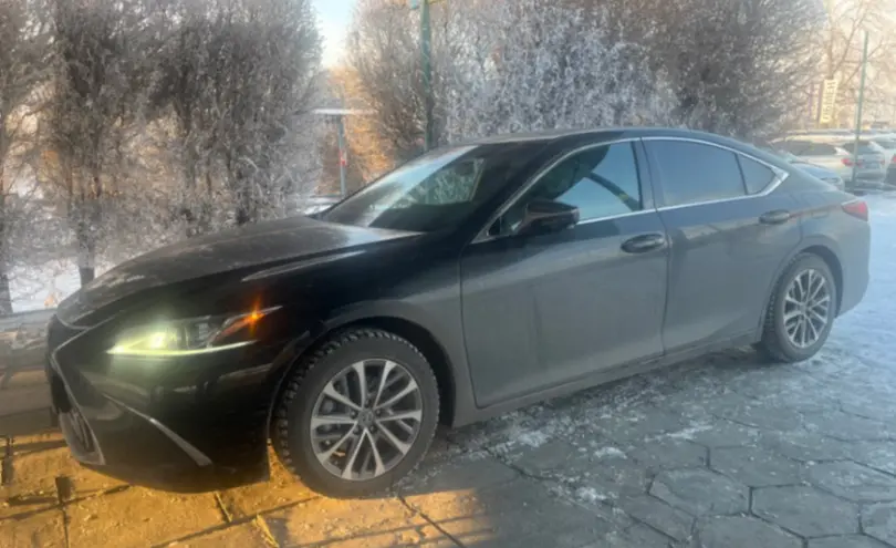 Lexus ES 2023 года за 27 000 000 тг. в Талдыкорган
