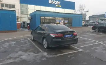 Toyota Camry 2018 года за 13 000 000 тг. в Алматы фото 4