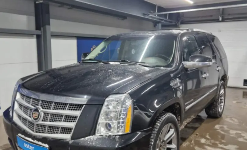 Cadillac Escalade 2013 года за 15 000 000 тг. в Астана