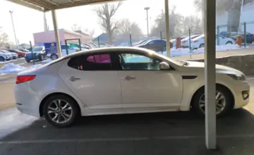 Kia K5 2012 года за 7 500 000 тг. в Алматы фото 4