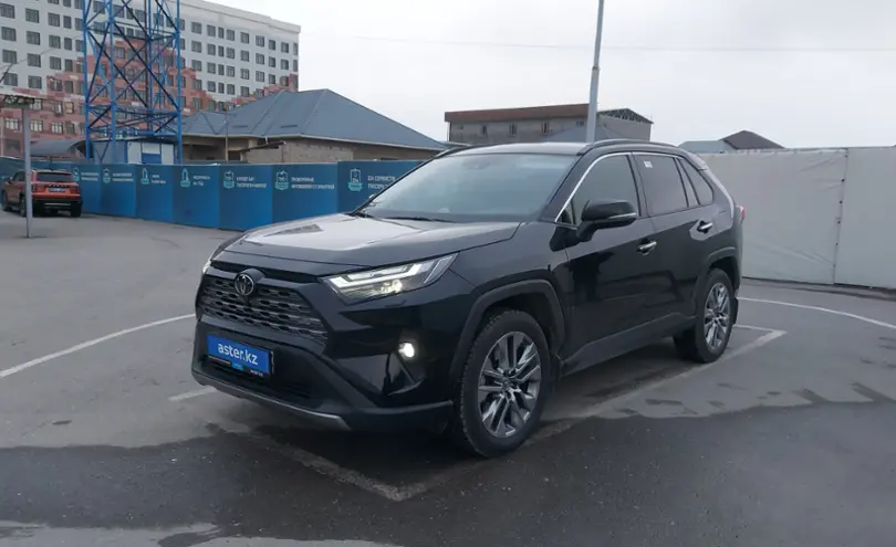 Toyota RAV4 2025 года за 22 500 000 тг. в Шымкент