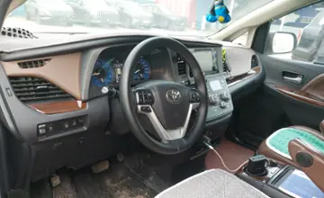 Toyota Sienna 2017 года за 13 000 000 тг. в Шымкент фото 5