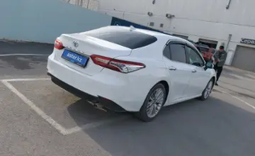 Toyota Camry 2019 года за 11 500 000 тг. в Шымкент фото 3