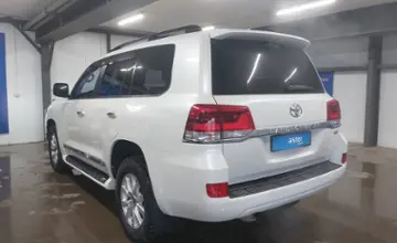 Toyota Land Cruiser 2020 года за 40 000 000 тг. в Астана фото 4