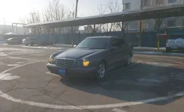 Mercedes-Benz E-Класс 1998 года за 2 500 000 тг. в Алматы фото 1