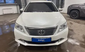 Toyota Camry 2014 года за 7 700 000 тг. в Астана фото 2