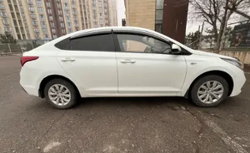 Hyundai Accent 2017 года за 6 800 000 тг. в Шымкент фото 3