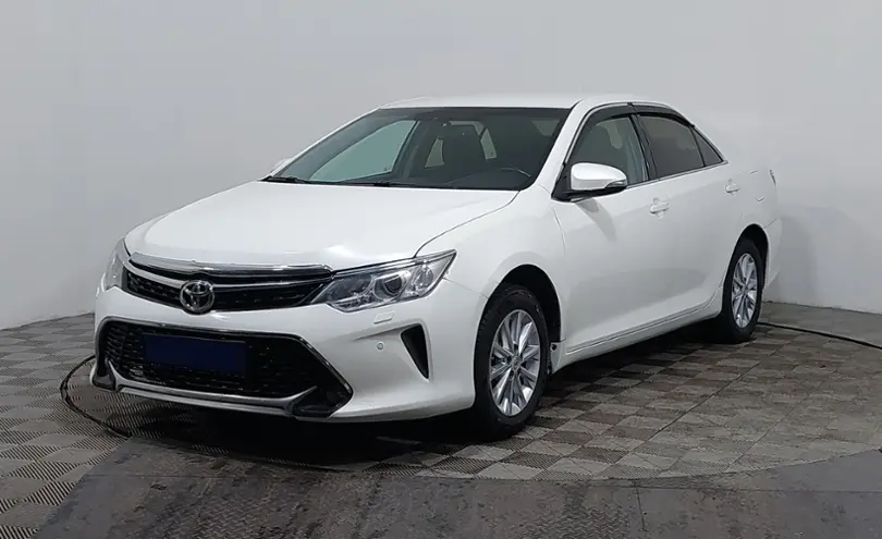 Toyota Camry 2015 года за 8 800 000 тг. в Астана