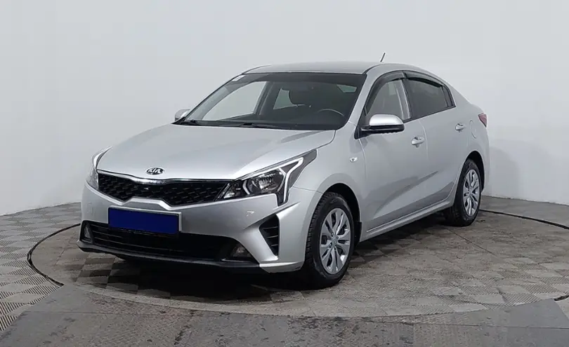 Kia Rio 2021 года за 8 220 000 тг. в Астана