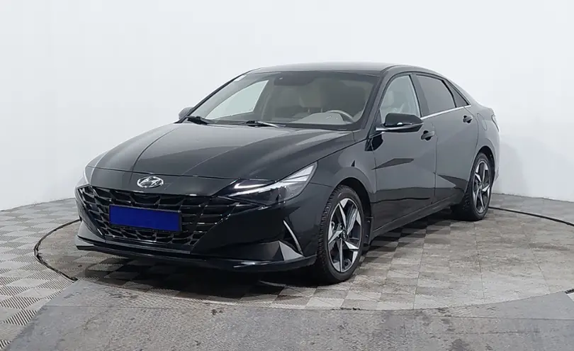 Hyundai Elantra 2021 года за 9 850 000 тг. в Астана