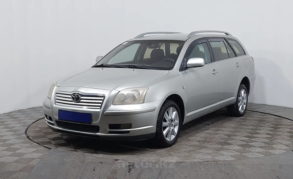 2004 Toyota Avensis