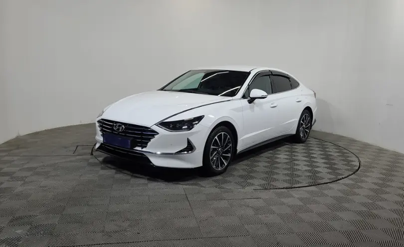 Hyundai Sonata 2023 года за 13 250 000 тг. в Алматы