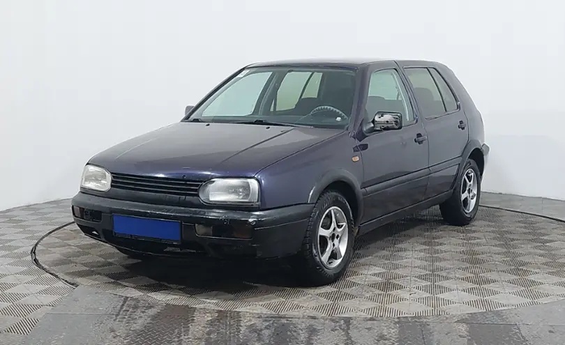 Volkswagen Golf 1995 года за 890 000 тг. в Астана