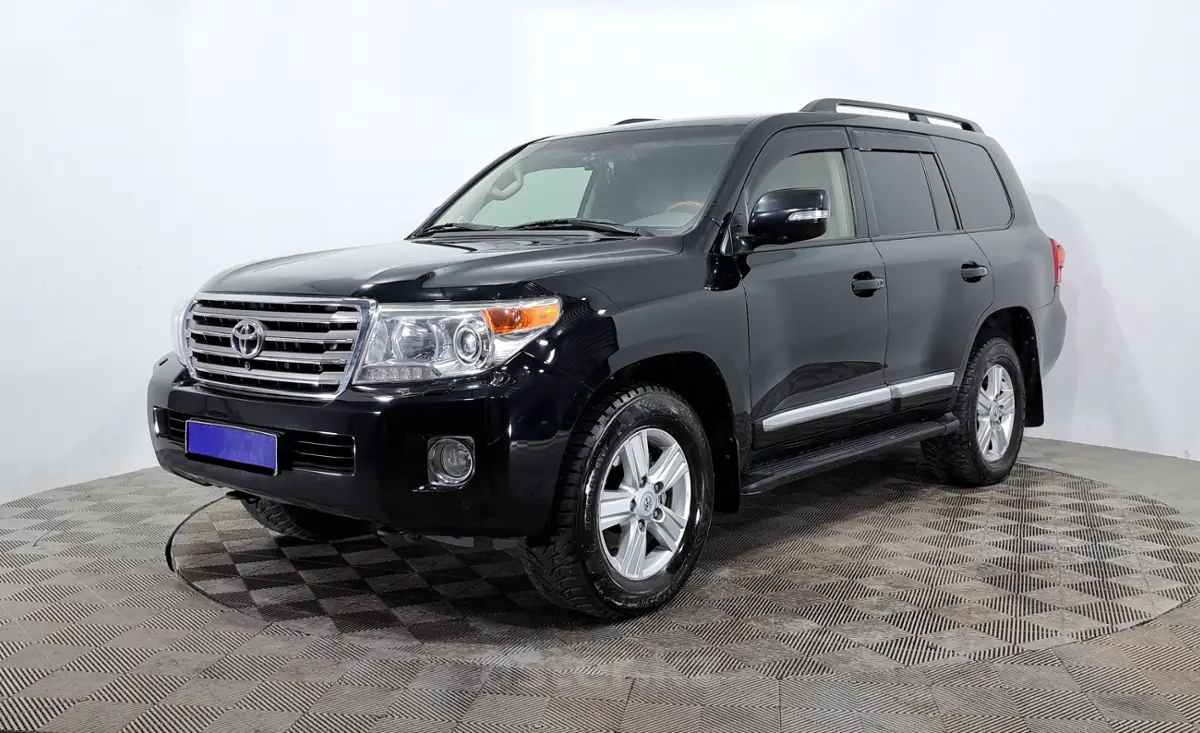 2013 Toyota Land Cruiser