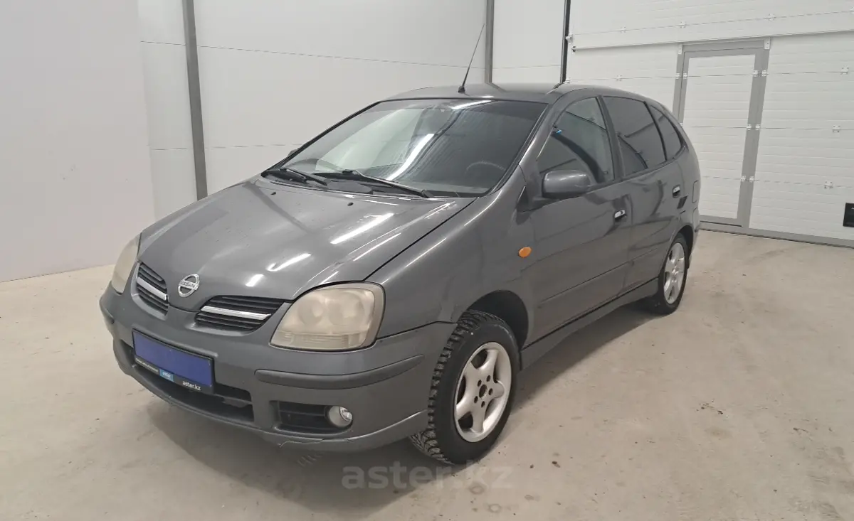 2004 Nissan Almera Tino