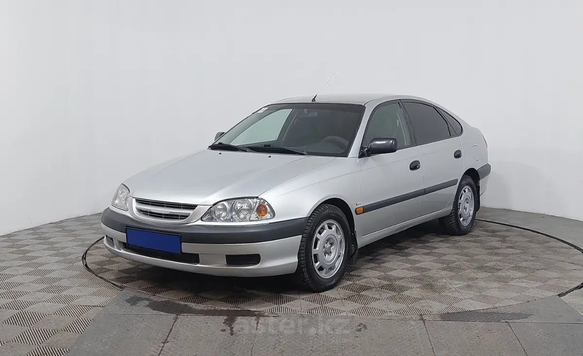 2001 Toyota Avensis