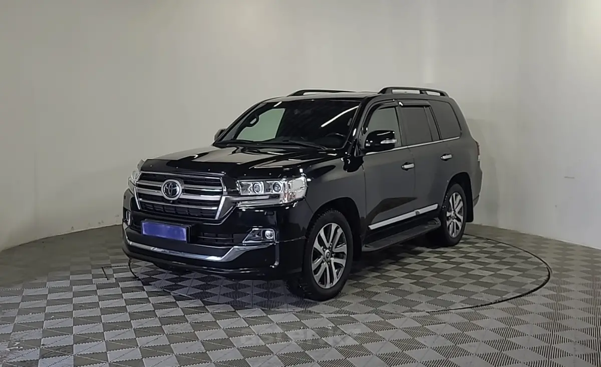 2018 Toyota Land Cruiser