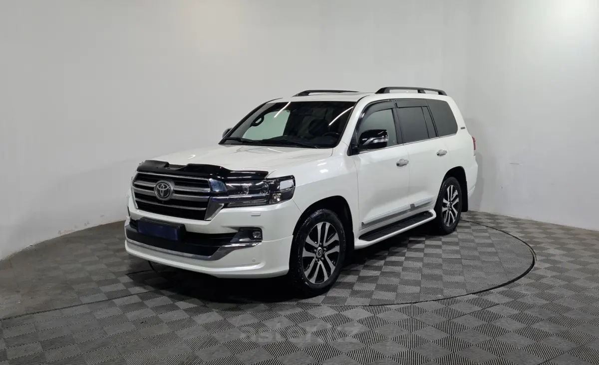 2018 Toyota Land Cruiser