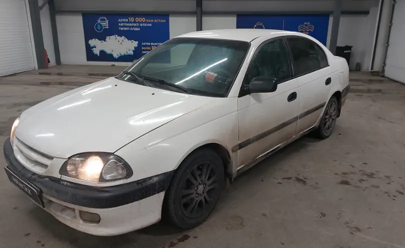 Toyota Avensis 1998 года за 2 500 000 тг. в Астана