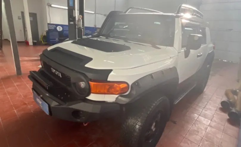 Toyota FJ Cruiser 2007 года за 11 000 000 тг. в Астана