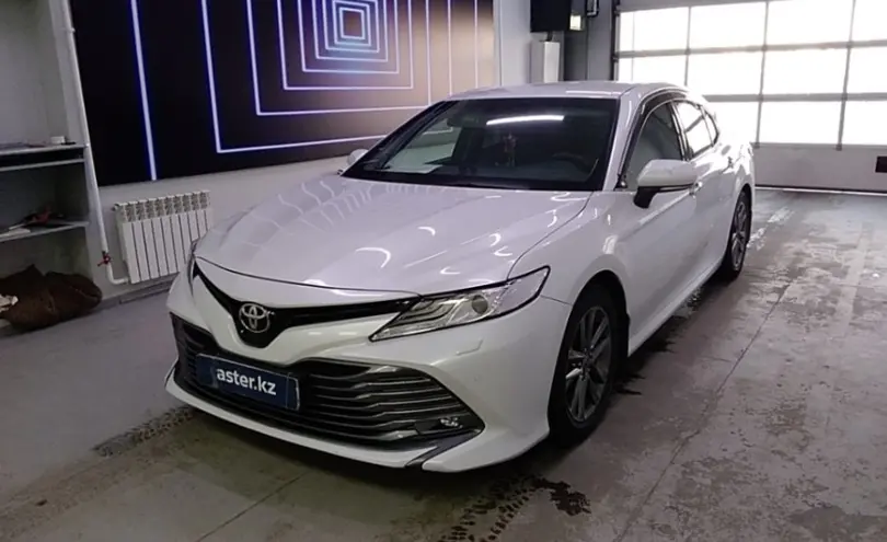 Toyota Camry 2018 года за 16 000 000 тг. в Павлодар