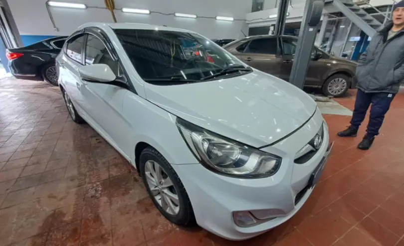 Hyundai Accent 2013 года за 5 300 000 тг. в Астана фото 3
