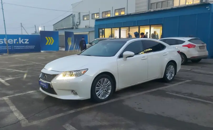 Lexus ES 2013 года за 12 500 000 тг. в Алматы