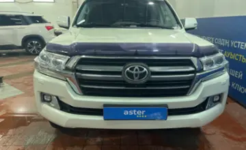 Toyota Land Cruiser 2016 года за 30 000 000 тг. в Астана фото 2