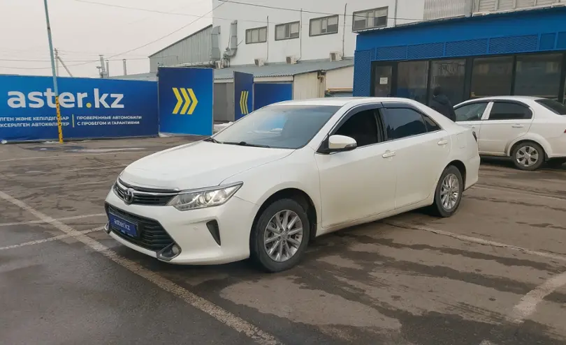 Toyota Camry 2016 года за 10 000 000 тг. в Алматы