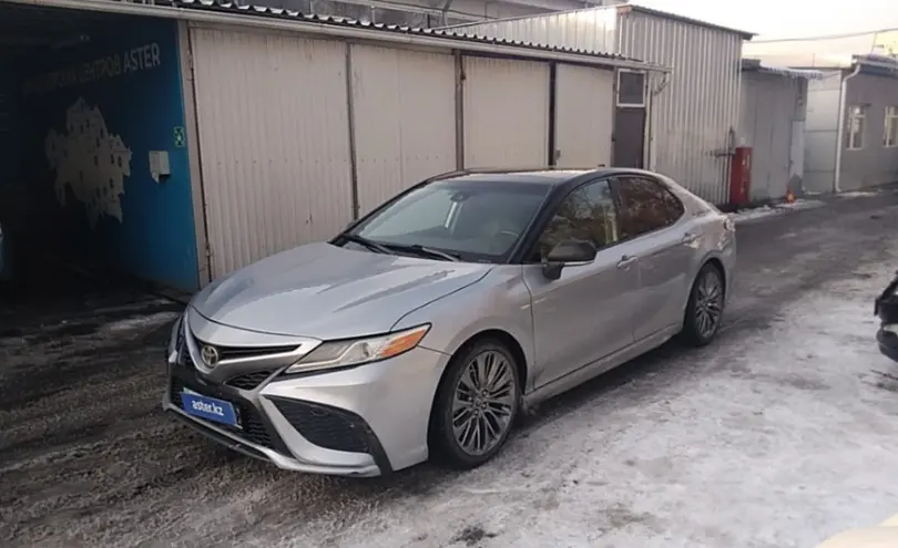 Toyota Camry 2020 года за 11 500 000 тг. в Алматы