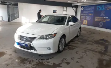 Lexus ES 2014 года за 12 300 000 тг. в Астана фото 1