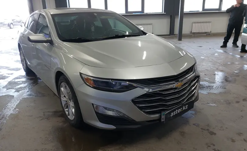 Chevrolet Malibu 2019 года за 11 000 000 тг. в Астана фото 2