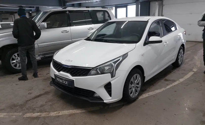 Kia Rio 2022 года за 8 200 000 тг. в Астана