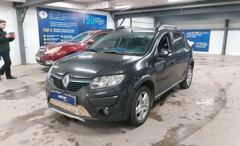 Renault Sandero 2015 года за 5 500 000 тг. в Астана