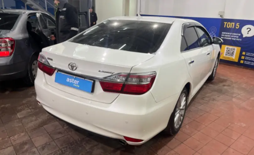 Toyota Camry 2015 года за 10 500 000 тг. в Астана фото 5