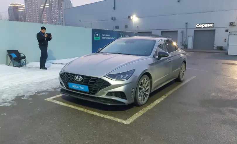 Hyundai Sonata 2021 года за 12 500 000 тг. в Шымкент