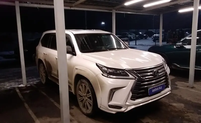 Lexus LX 2018 года за 45 000 000 тг. в Алматы фото 3