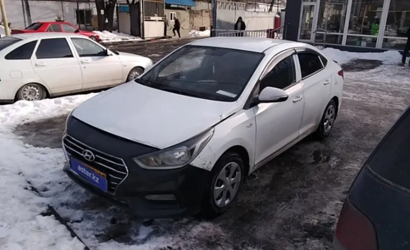 Hyundai Accent 2018 года за 6 000 000 тг. в Алматы