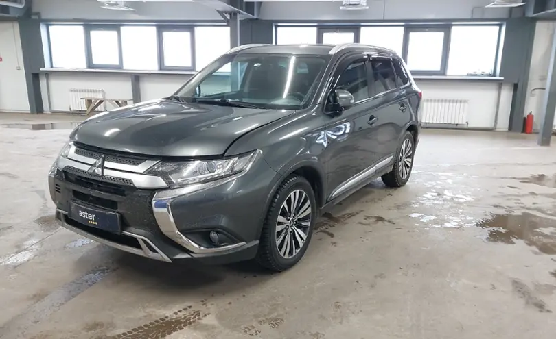 Mitsubishi Outlander 2020 года за 11 500 000 тг. в Астана