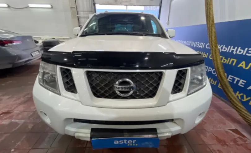 Nissan Pathfinder 2010 года за 6 000 000 тг. в Астана фото 2